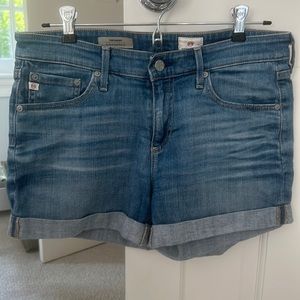 AG ex-boyfriend denim rolled up short